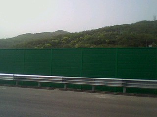 玻璃（lí）鋼聲屏障